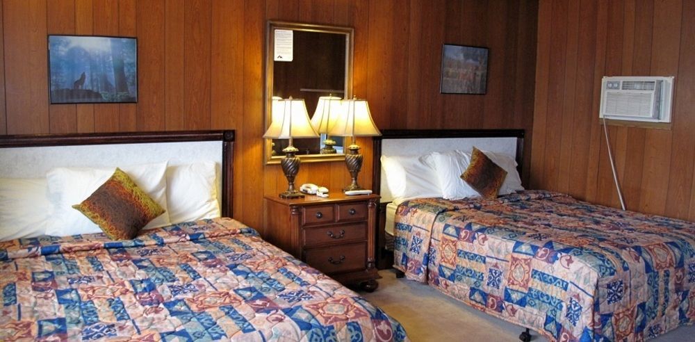 Blue Mountain Motel Pincher Creek Ngoại thất bức ảnh